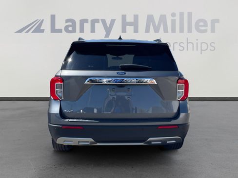 Certified 2023 Ford Explorer XLT w/ Equipment Group 202A RWD image 4
