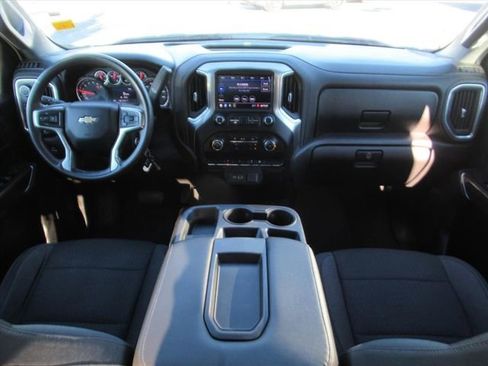 Used 2020 Chevrolet Silverado 1500 LT image 13