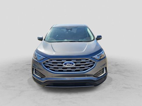 Used 2024 Ford Edge Titanium image 3