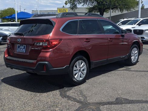 Used 2018 Subaru Outback 2.5i AWD/4WD image 2