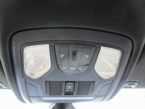 Used 2021 RAM 1500 Big Horn image 28