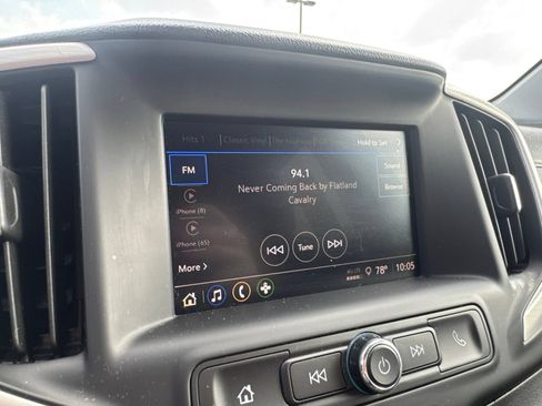 Used 2024 GMC Terrain SLE AWD/4WD image 29