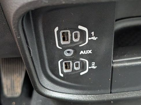 Used 2022 RAM 2500 Tradesman AWD/4WD image 17
