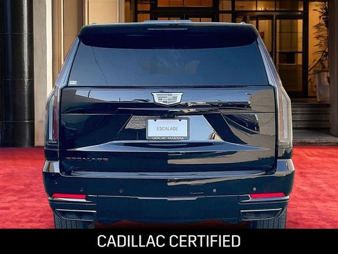 Used 2026 Cadillac Escalade ESV Sport w/ LPO, ONYX Package image 5