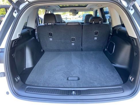 Used 2023 Jeep Grand Cherokee 30th Anniversary image 13