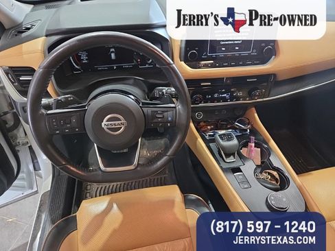 Used 2021 Nissan Rogue Platinum AWD/4WD image 9
