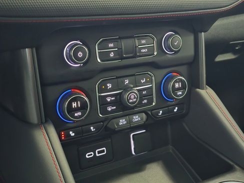 Used 2023 Chevrolet Tahoe RST w/ Luxury Package image 33