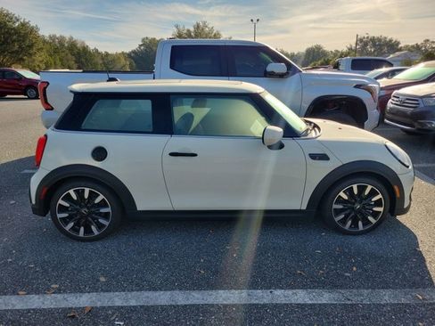 Used 2022 MINI Cooper S image 3