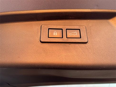 Certified 2025 Subaru Outback Premium image 20