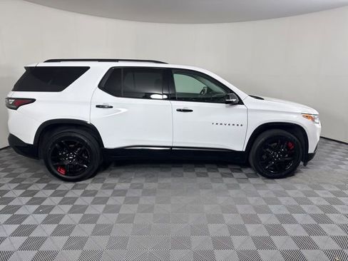 Used 2019 Chevrolet Traverse Premier w/ Redline Edition image 2