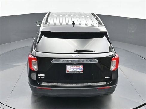 Used 2020 Ford Explorer XLT w/ Comfort Package image 32