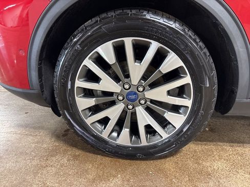 Used 2020 Ford Escape Titanium AWD/4WD image 8
