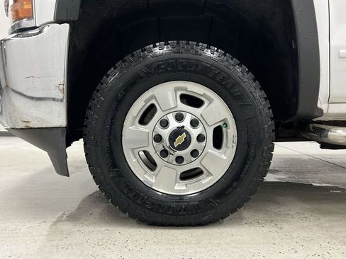 Used 2018 Chevrolet Silverado 2500 LT image 29