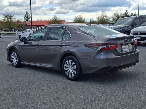 Used 2021 Toyota Camry LE FWD image 4