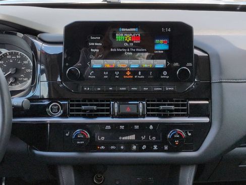 Certified 2024 Nissan Pathfinder SL w/ SL Premium Package FWD image 18