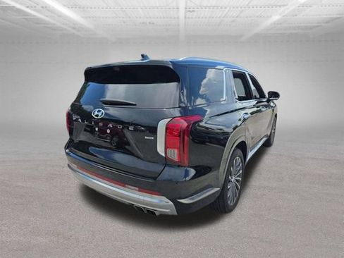 Used 2024 Hyundai Palisade Calligraphy AWD/4WD image 3