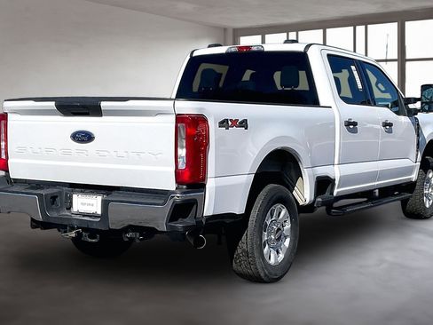 Used 2024 Ford F250 XLT image 6