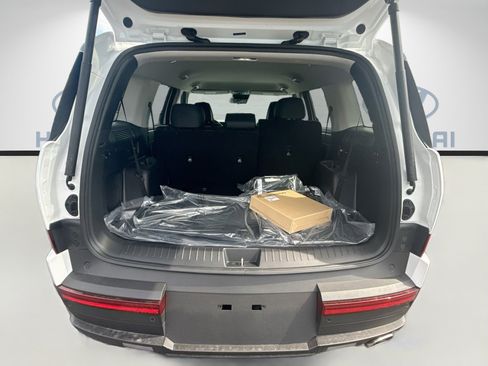 New 2027 Hyundai Santa Fe SEL FWD image 18