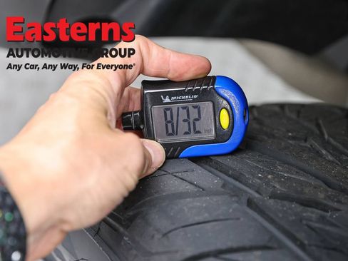 Used 2023 Jeep Wrangler Unlimited Sahara w/ Cold Weather Group AWD/4WD image 29