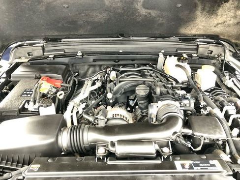 Used 2023 Jeep Gladiator Overland image 25