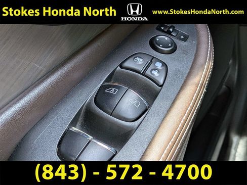 Used 2015 Nissan Murano Platinum w/ Cargo Package FWD image 32