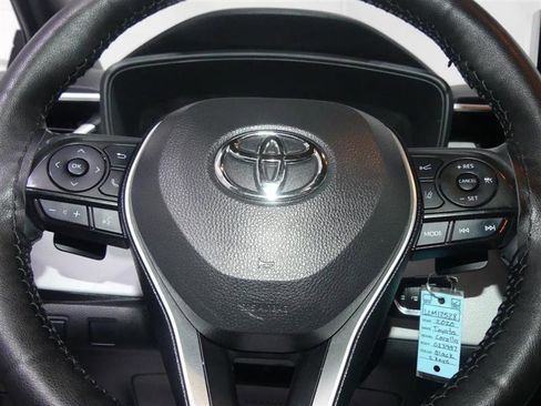 Used 2020 Toyota Corolla SE FWD image 30