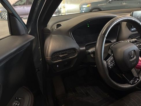 Used 2023 Honda HR-V Sport image 18