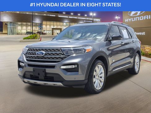 Used 2022 Ford Explorer King Ranch RWD image 2