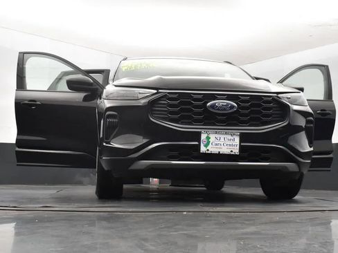 Used 2024 Ford Escape ST-Line FWD image 11
