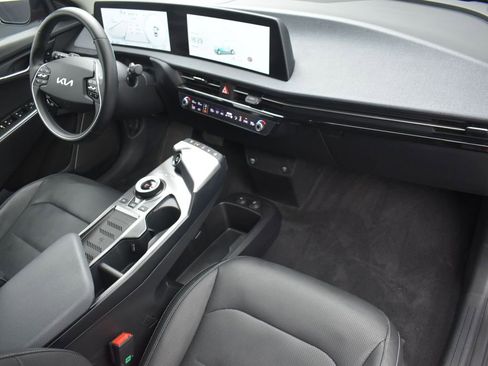 Used 2022 Kia EV6 Wind w/ Wind Technology Package image 29