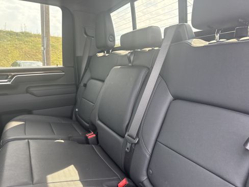 Used 2025 Chevrolet Silverado 3500 LT w/ All Star Edition AWD/4WD image 3