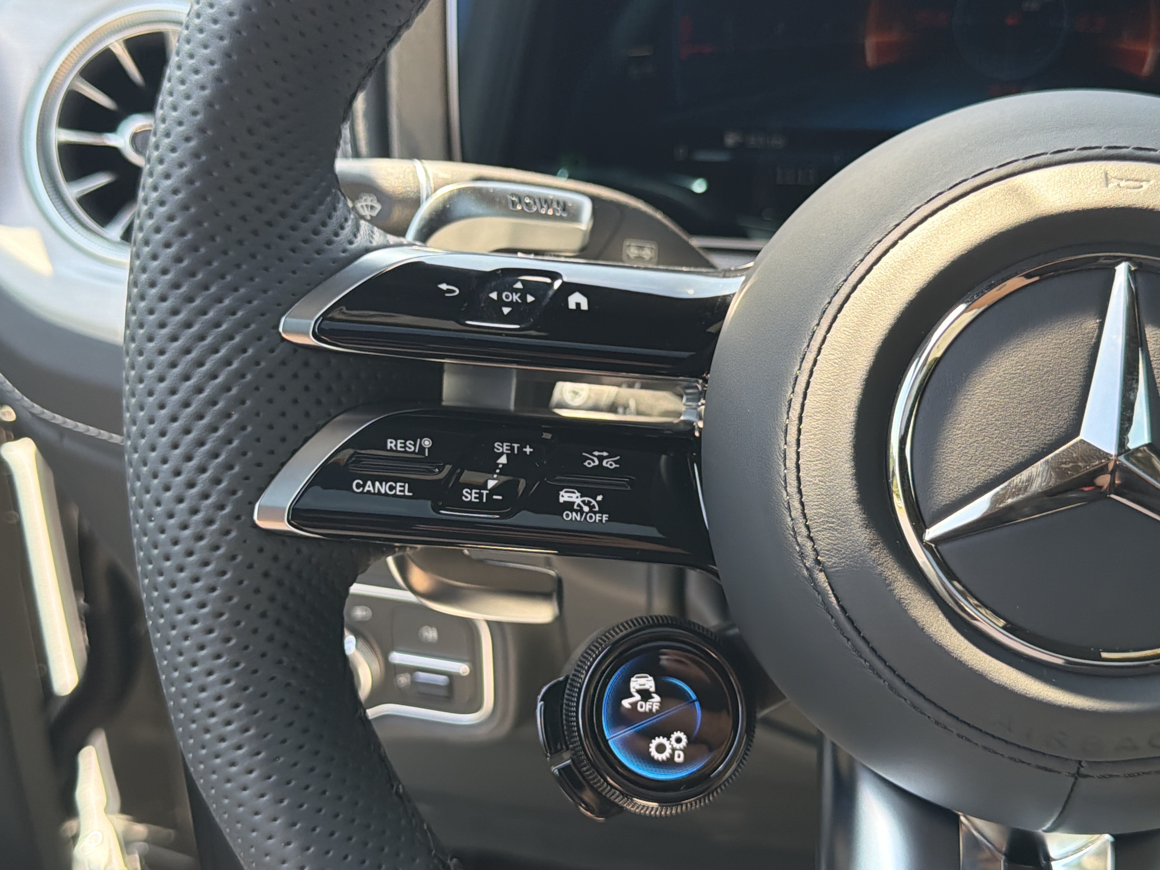 Used 2027 Mercedes-Benz G 63 AMG 4MATIC image 30