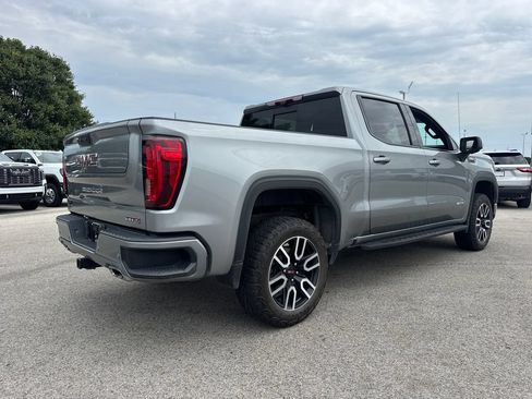Used 2023 GMC Sierra 1500 AT4 w/ AT4 Premium Package AWD/4WD image 7