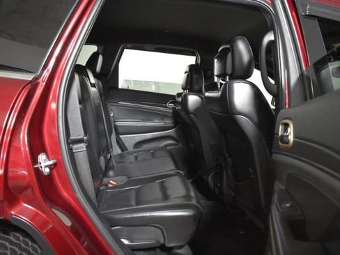 Used 2017 Jeep Grand Cherokee Limited RWD image 28
