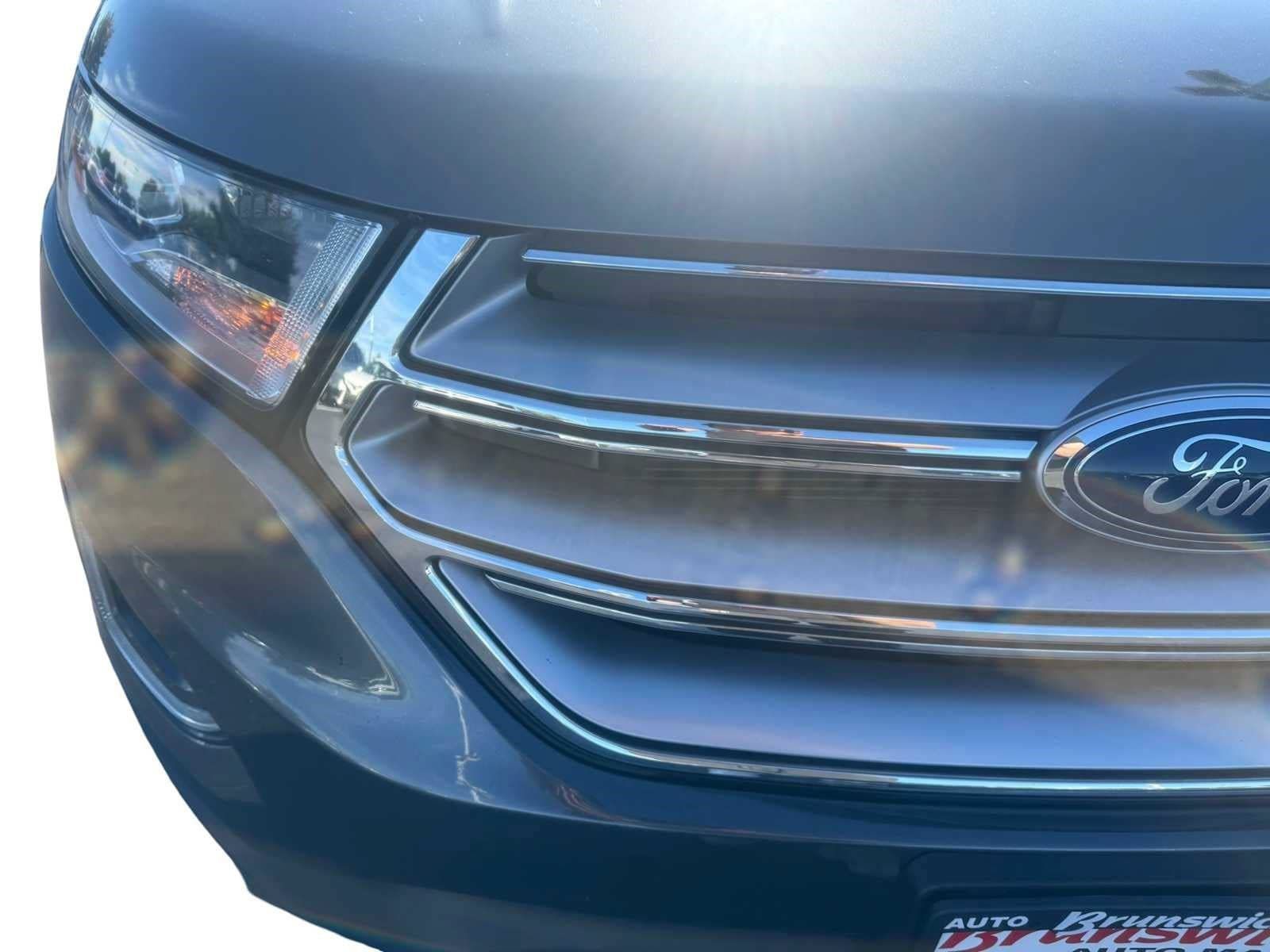Used 2015 Ford Edge SEL w/ Equipment Group 201A FWD image 4