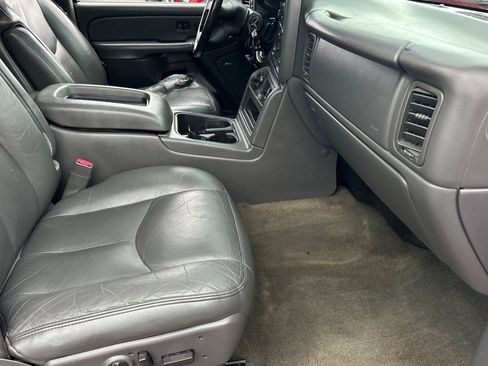 Used 2006 Chevrolet Silverado 2500 W/T w/ Skid Plate Package image 14