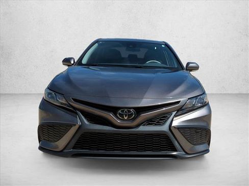 Used 2023 Toyota Camry SE FWD image 2