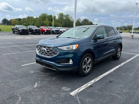 Used 2020 Ford Edge SEL w/ Convenience Package AWD/4WD image 3