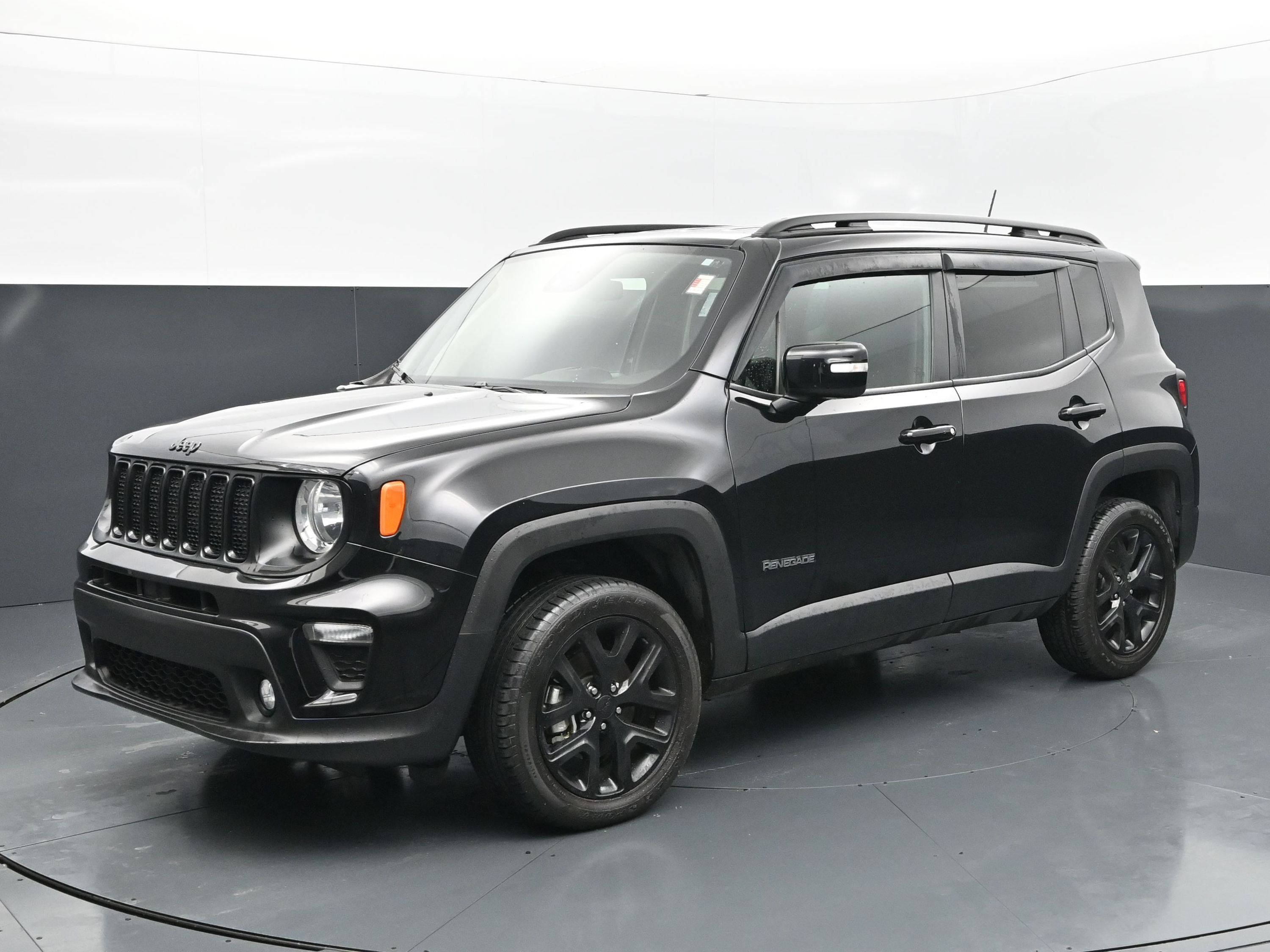 Used 2023 Jeep Renegade Altitude AWD/4WD image 1