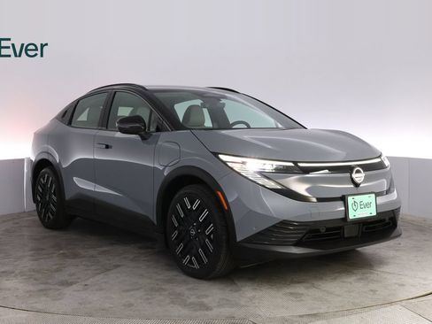 Used 2026 Nissan Leaf Platinum+ w/ Cargo Package (Platinum+) FWD image 13