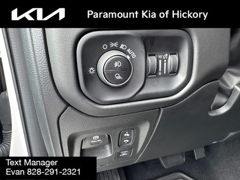Used 2025 RAM 1500 Limited AWD/4WD image 21