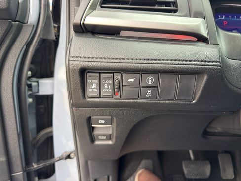 Used 2024 Honda Odyssey Sport image 27