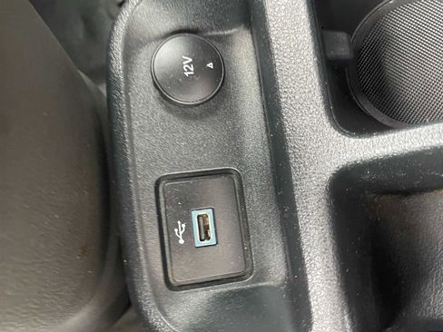 Used 2022 Ford Transit Connect XL image 21