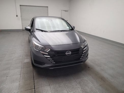 Used 2024 Nissan Versa SV FWD image 14