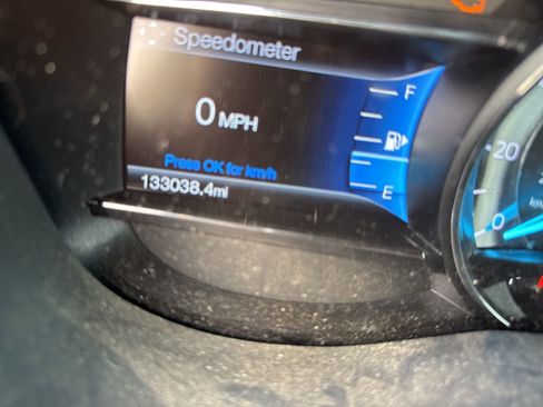 Used 2017 Ford Explorer XLT w/ Equipment Group 202A image 8