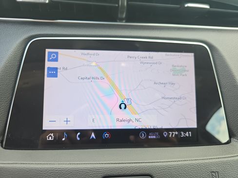 Used 2020 Cadillac XT4 Premium Luxury FWD image 22
