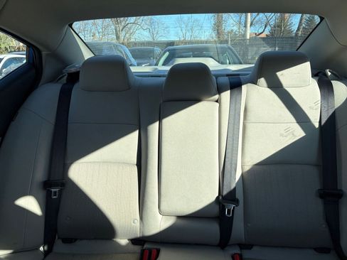 Used 2025 Nissan Altima 2.5 SV image 36