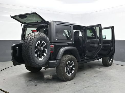 Used 2024 Jeep Wrangler Unlimited Rubicon w/ Convenience Group AWD/4WD image 46
