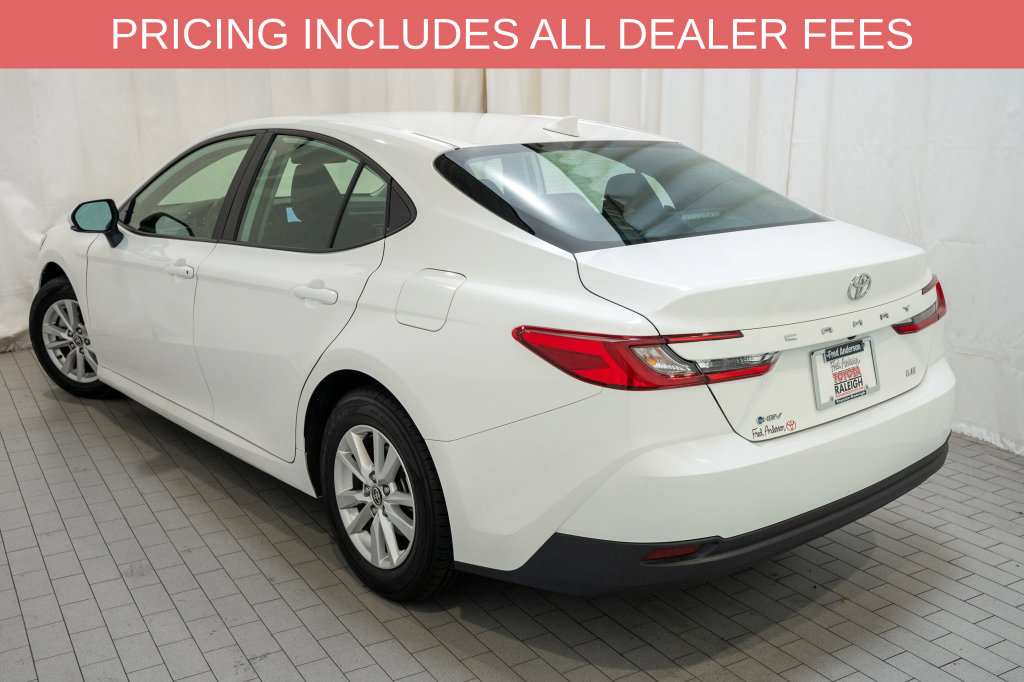 Used 2025 Toyota Camry LE FWD image 3