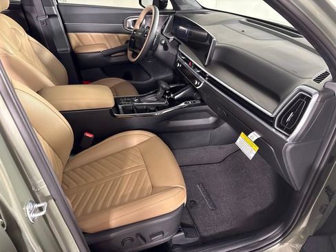 New 2026 Kia Sorento SX Prestige w/ Olive Brown Leather Package AWD/4WD image 18